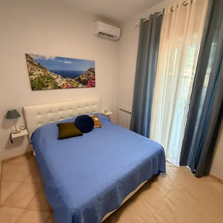 Maison *